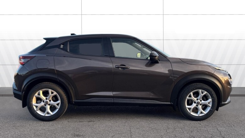 Nissan Juke 1.0 DiG-T 114 N-Connecta 5dr Petrol Hatchback